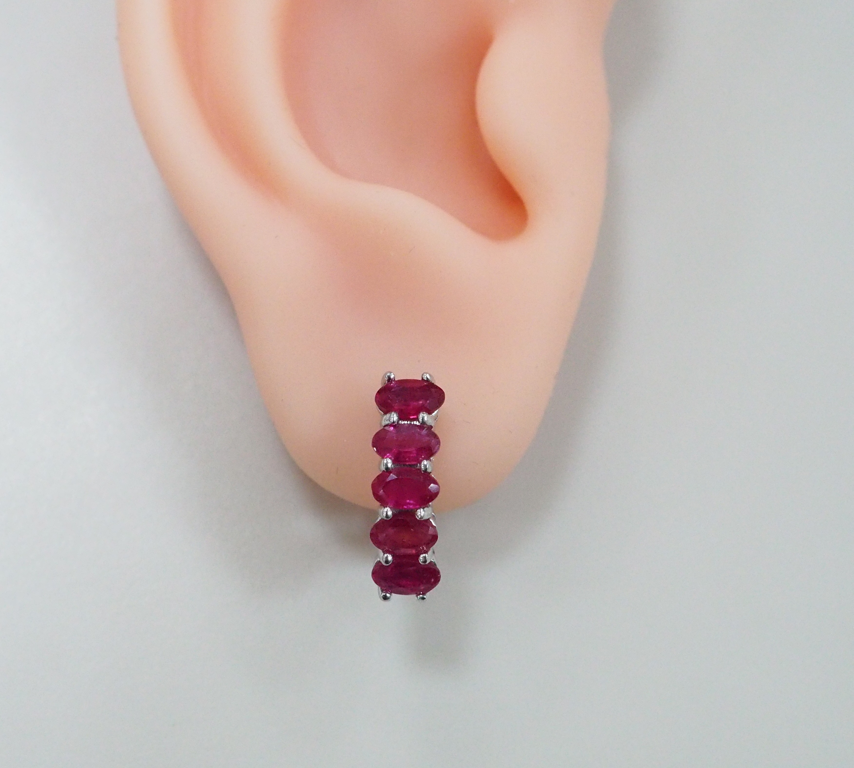 Серебряные серьги с рубинами